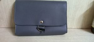 Condition of the purse in 4 star out of 5