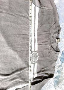 Gray Victoria secret Sweatshirt👍