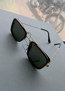 Sunglasses For Women And Man's.. New With Tag..