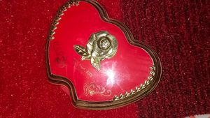 Vintage Heart-Shaped Compact