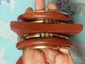 Wooden hand stack