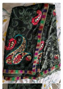 🤗Elegant Black Embroidered Saree