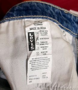 🧿 Levi's Denim Capry- Just For ₹299/-