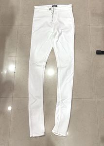 White High-Waisted Skinny Jeans