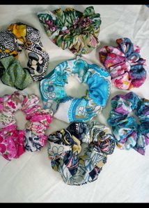 floral multicolour printed scrunchies hair tie