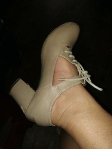 Chic Lace-Up Ballet Flats