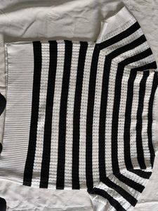 Striped Cropped Knit Top