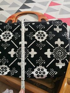 Unique Pattern Handbag with plastic  Handle