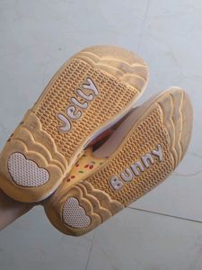 A Jelly Bunny Shoe ( USA- 2-3 Sized ) Comfortable And In A Good Condition