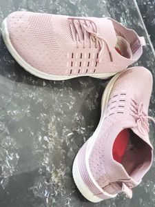 ❤ Nice stylish Shoes &amp; 4-Socks😍