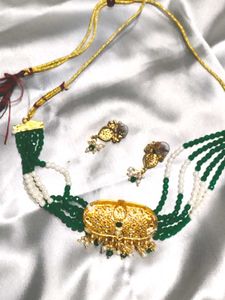 Emerald and Pearl Beaded Choker Set