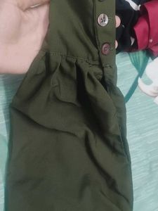 I Am Selling This Because Of Size Issue