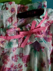 Pink Top 🩷(2-3 Yr Old Girl)