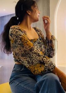 Floral Print Square Neck Top
