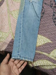 COMBO -Distressed Light Wash Jeans and black top