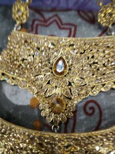 Exquisite Kundan Bridal Choker Set