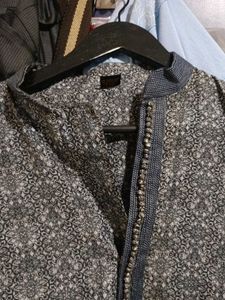 manyavar custom kurta