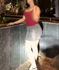 women fitted denim skirt