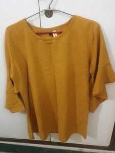 MUSTARD COLOR TOP