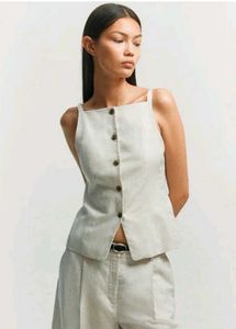 H&amp;M Chic Linen Button-Up Tank Top