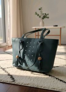 Khoobsurat Teal Tote: Style aur Comfort ka mel.Mod