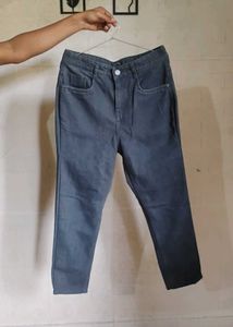 Classic Grey Denim Jeans Size :- 28