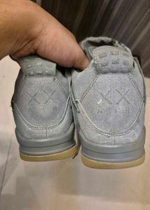 Nike Air jordan 4 "KAWS"