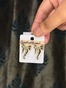 Customised Bow Earing &amp; Pendant Kinderjoy 🎀