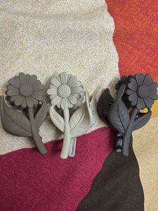 Cute Flower Hair Claw Clips (Set of 3)
