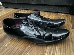 Black Shiny Formal Shoes For Outfits