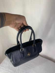 Authentic Tory Burch Amanda Classic Satchel