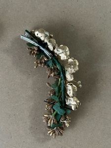 Vintage-Style Gold &amp; Green Floral Hair Vine Clip