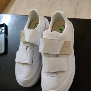 sale Brand New Puma Shoe From London.