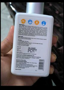 AquaOat Moisturising Lotion just 2 time used