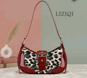 Chic Leopard Print Shoulder Bag