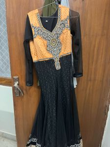 Heavy party wear gown