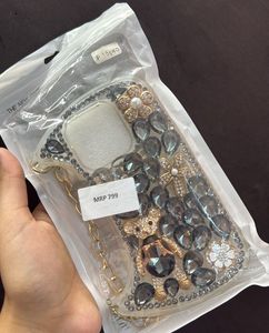iPhone 15pro Cover with Gold Chain sparkling gem