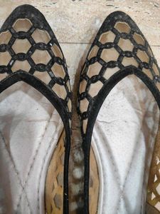 Stylish Black Flats