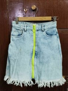 Size XS Women's Denim Skirt with Neon Zipper