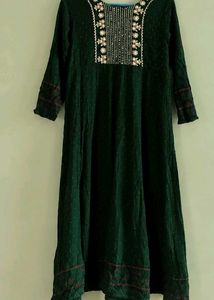 Elegant Green Embroidered Kurta