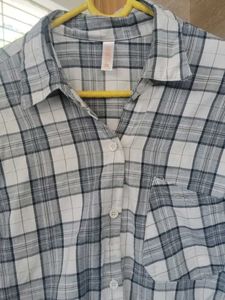 Women's stylish Korean checker Shirt style top