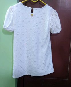 Hawt white lace top