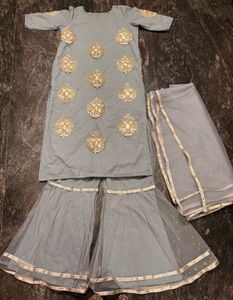 Elegant Grey Kurta Set with Golden Embellishments