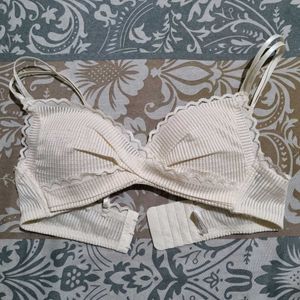 Cream Ribbed Lace Trim Push up Bralette