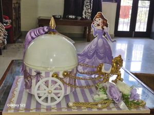 Princess Cake Carriage For Theme Parties