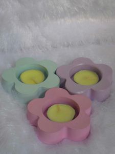 Cute Flower Shaped Tealight Holders