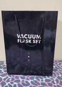 Insulated Vacuum Flask with Cups