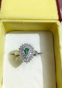 Pure Silver Stunning Emerald &amp; Diamond Ring