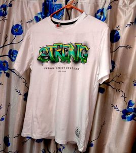Men's "STRONG" Graffiti T-Shirt