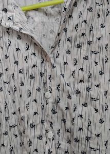 Chic White Floral Print Shirt